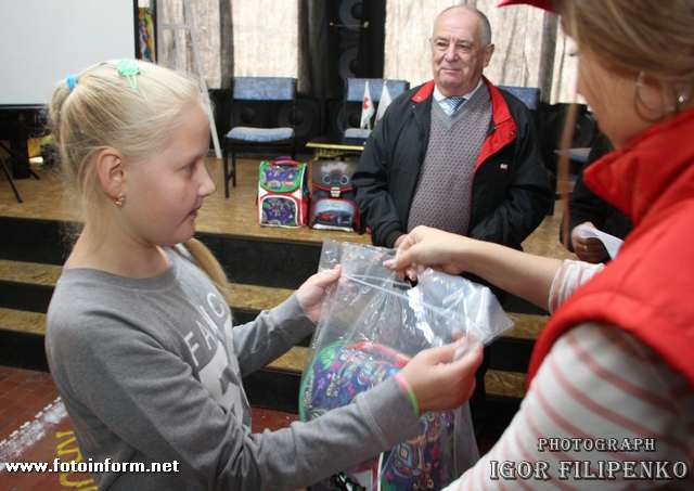 У Кропивницькому діти отримали «Рюкзаки добра»