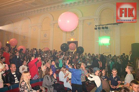 В зале областной филармонии состоялся концерт известной украинской группы «Время и Стекло».