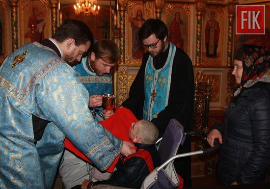 На території Спасо-Преображенського собору м. Кропивницький відбувся дитячий захід «Свято у блакитному» в підтримку людей з аутизмом.