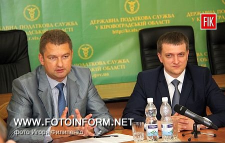 Министр доходов и сборов Украины поздравил кировоградских журналистов (фото)