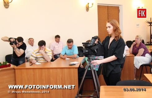 Кировоград: в горсовете поздравляли журналистов (фоторепортаж)