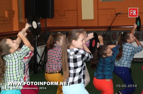 18 июня в ресторане-клубе «Виктория» состоялся главный конкурс детского творчества и красоты нашего города «Мини-мисс и Юная мисс Кировоград 2014».