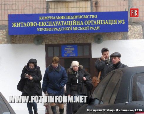 Вчера, 3 марта, кировоградские журналисты смогли увидеть, как коммунальные службы города подготавливают подвалы многоэтажек к использованию их в качестве укрытий.