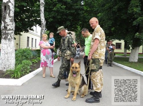 Сегодня, 31 мая, родственники и близкие воинов батальона «Кировоград» встречали их из зоны АТО, фото Игоря Филипенко