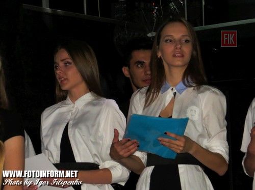 Вчера, 7 июня, в Кировограде состоялся первый открытый экзамен школы моделей и эстетического воспитания «MIX Models».