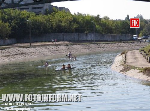 Кировоград: по Ингулу массово поплыли лодки