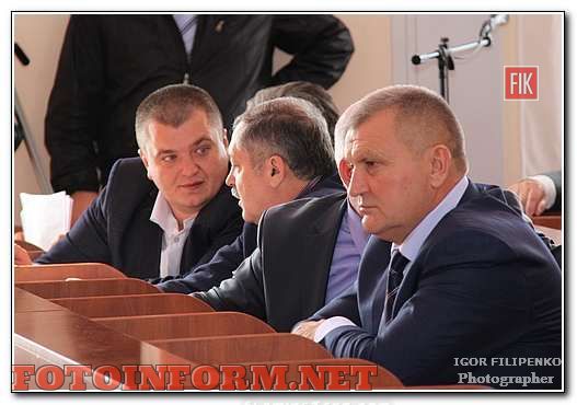 Вчера, 28 октября, в Кировоградском городском совете состоялась последняя сессия депутатов горсовета шестого созыва