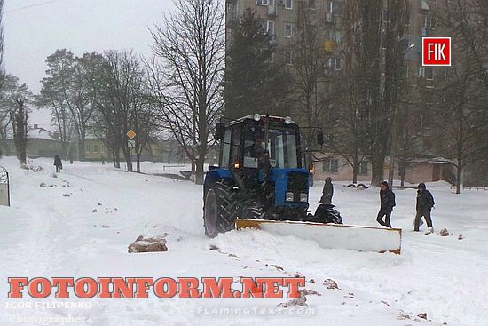 Непогода накрыла Кировоград , снегопад в кировограде, метель ветер в Кировограде