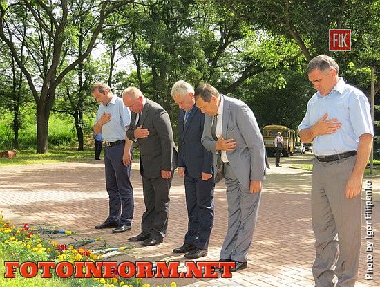 Сегодня, 22 июня, кировоградцы вместе со всей Украиной отметили День скорби и памяти жертв войны.