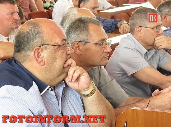 Кропивницкий: второе заседание четвертой сессии городского совета в фотографиях