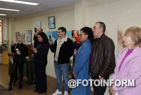 У Кропивницькому відкрили виставку живописуТетяни Діанової (ФОТО)