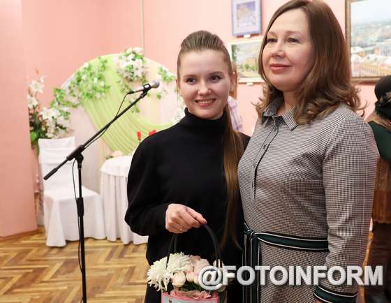 У Кропивницькому відкрили виставку Ірини Кухаренко 