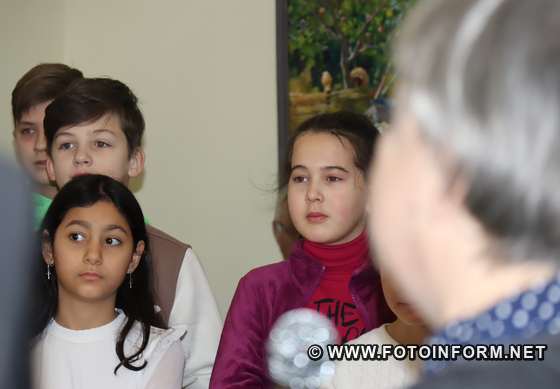 У Кропивницькому відкрили виставку учнів художньої школи (ФОТО)