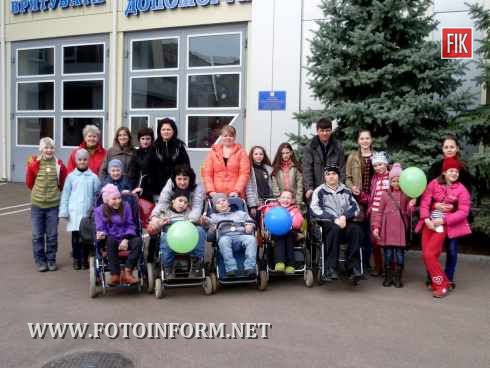 В Кіровограді діти-інваліди відчули, що значить бути пожежниками (ФОТО)