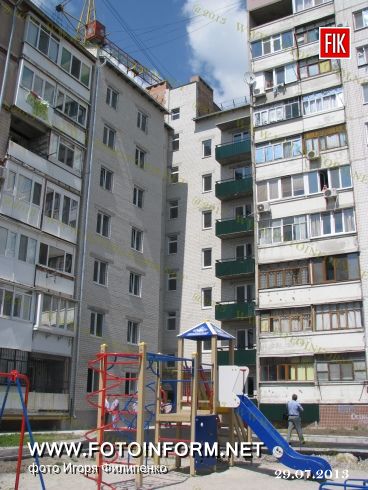 Кіровоград: із 28 новозбудованих квартир - 12 отримають учасники програми забезпечення молоді житлом (ФОТО)