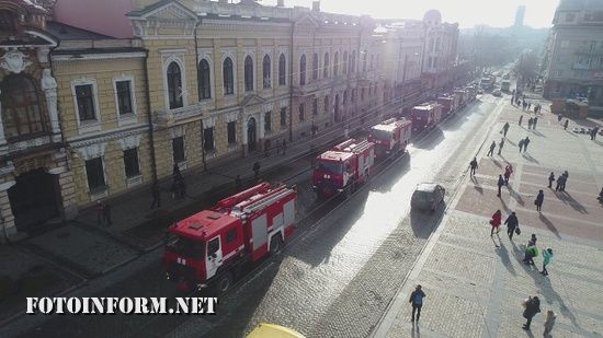 Пожежно-рятувальна служба Кіровоградщини отримали нову пожежно-рятувальну техніку (ФОТОРЕПОРТАЖ)