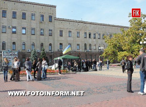 Кировоград: губернатору Кузьменко поставили ультиматум (ФОТО)