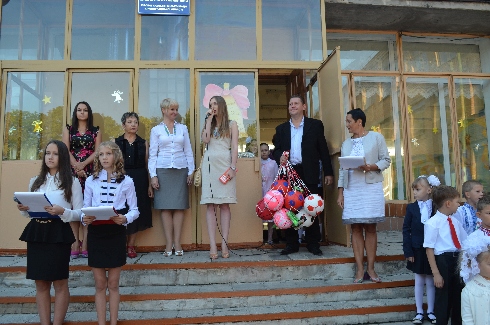Віталій Кличко подарував спортивний інвентар учням 229 шкіл Кіровоградщини (фоторепортаж)