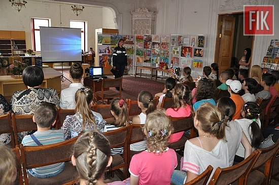 У Кіровограді відбулося відкриття виставки дитячих малюнків