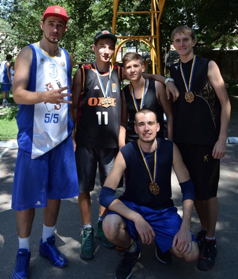 В Кировограде состоялся рейтинговый турнир по уличному баскетболу УСЛ “Kirovograd prospekt ghetto cup”.
