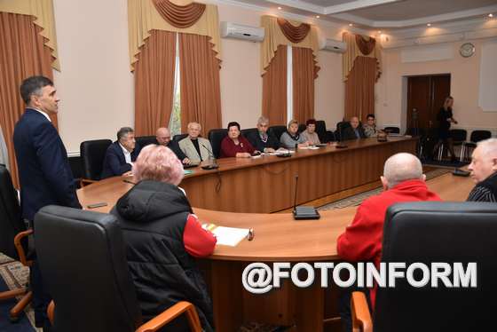 Нагородами обласної ради відзначили активістів ветеранського руху Кіровоградщини з нагоди Дня ветерана.