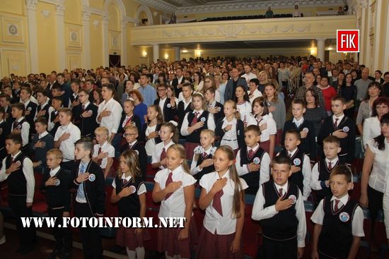 У Кропивницькому гімназія нових технологій навчання святкувала своє 25-річчя (фоторепортаж)