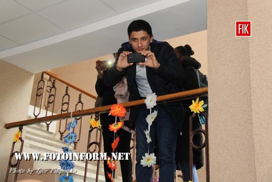 Узбецькі студенти у Кропивницькому відсвяткували Навруз (ФОТО,ВІДЕО) - Новини на FotoInform.net