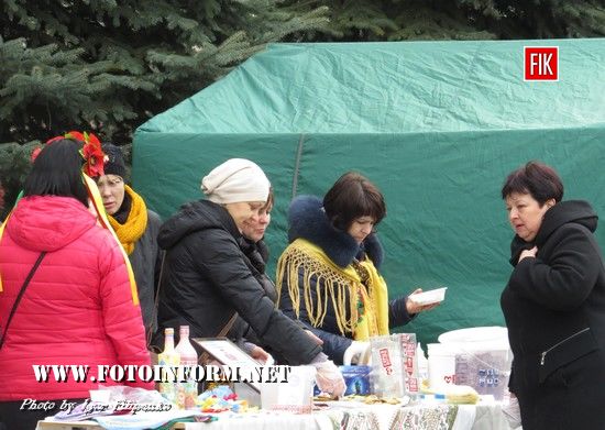У центрі Кропивницького зібралися шанувальники млинців
