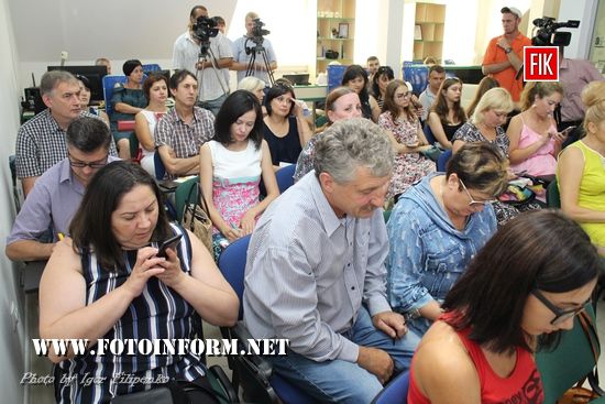 Сьогодні, 27 липня, у у прес-центрі CBN відбулася звітна прес-конференція голови Кіровоградської облдержадміністрації Сергія Кузьменка