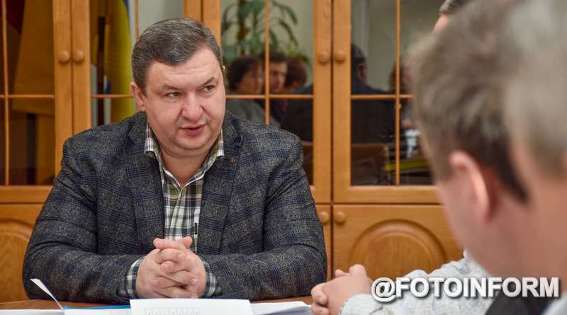 Голова Кіровоградської обласної ради Сергій Шульга розпочав заслуховувати звіти керівників комунальних підприємств про результати роботи у 2022 році.