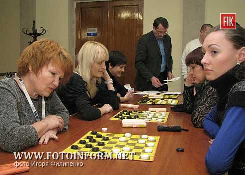 Кировоград: в горсовете играли в шахматы и шашки (фото)