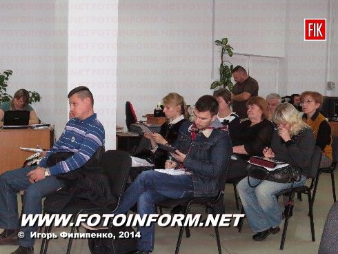 Вчера, 29 октября, в Кировоградском пресс - клубе состоялась пресс-конференция представителей движения Честно, по поводу фальсификации и подкупа избирателей в 101-ом округе.