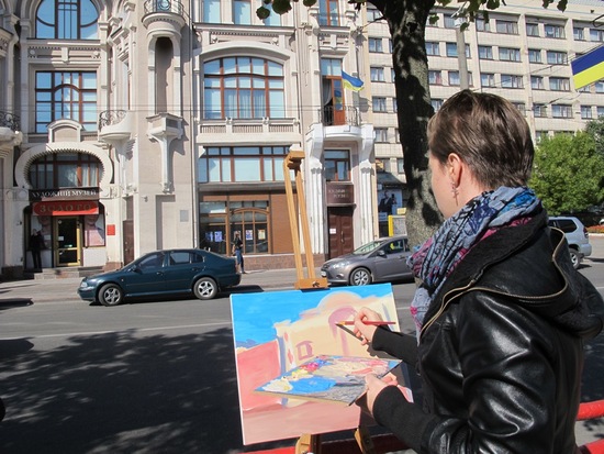 У Кропивницькому відбувся пленер по написанню будівлі обласного художнього музею
