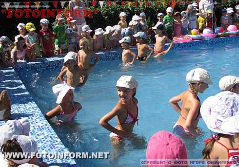 В Кировограде появился бассейн на территории детского садика (фото)