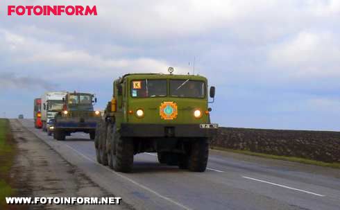 Рятувальна техніка Кіровоградського гарнізону пройшла випробувальний марш (ФОТО)