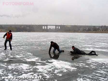 У Кіровограді продемонстрували як рятуватися на воді. (фото)