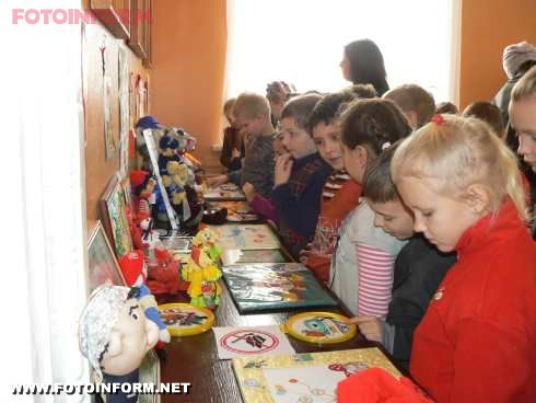 У Кіровограді відкрилась виставка «Герою-рятувальнику присвячую» (фото)