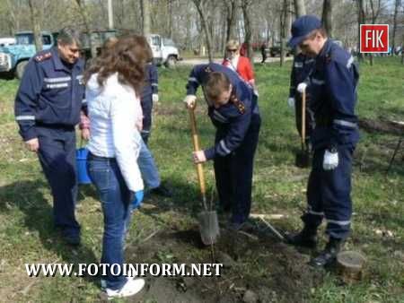 Кіровоград: рятувальники приєдналися до Дня довкілля (ФОТО)