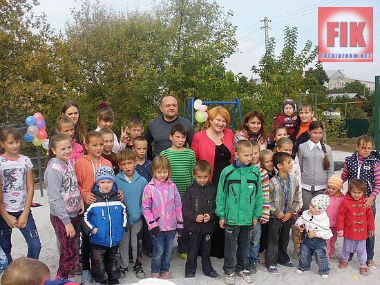 У Кропивницькому відбулося відкриття нового дитячого майданчика на розі вулиць Бабушкіна-Котляревського.