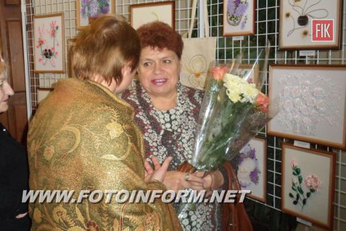 В Кировоградском областном художественном музее состоялось открытие выставки работ Майи Полищук, под названием «Квіткове розмаїття».