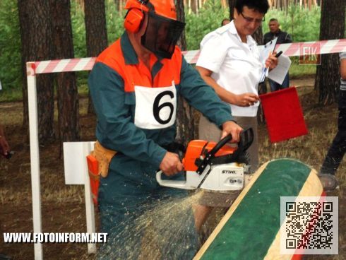 Вчера, 28 июля, в Александровском районе, на базе Александровского лесничества состоялись юбилейные десятые областные соревнования среди вальщиков леса.