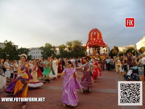 В Кировоград состоялось многоцветное мероприятие . праздник колесниц Ратха – Ятра.