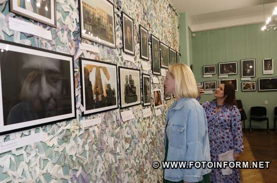 В обласному центрі в Музеї мистецтв представили фотовиставку «Сміливі»: Проєкт, присвячений волонтерам Знам’янщини - реальні історії реальних людей.