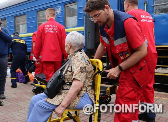 Сьогодні у Кропивницький прибув евакуаційний потяг з Донеччини