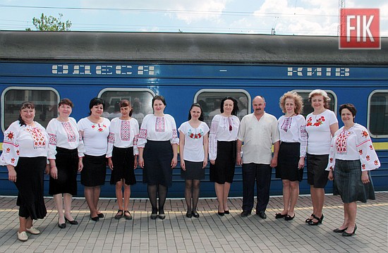 Сьогодні, 19 травня, працівники регіональної філії «Одеська залізниця» ПАТ «Укрзалізниця» прийшли на свої робочі місця в національному вбранні та приєдналися до Всесвітнього дня вишиванки.