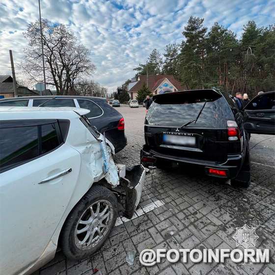 У Кропивницькому у ДТП втрапили одразу чотири автомобілі