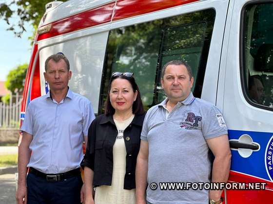 На Кіровоградщині лікарня отримала медичний автомобіль з Польщі (ФОТО)