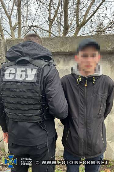 СБУ затримала у Кропивницькому місцевого мешканця, який викладав у ТікТок координати місцевих блокпостів.
