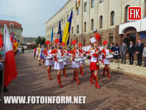 Сьогодні, 18 травня, у місті Кропивницький проходить урочисте відкриття обласного фестивалю «Єврофест - 2019», повідомляє FOTOINFORM.NET