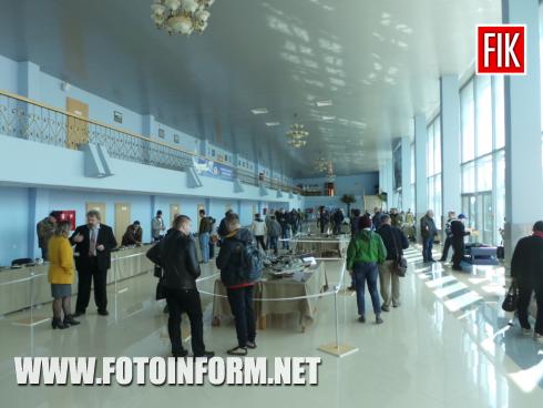Сегодня, 6 апреля 2019 года, в здании аэропорта областного центра состоялось открытие выставки-конкурса стендового моделизма, сообщает FOTOINFORM.NET